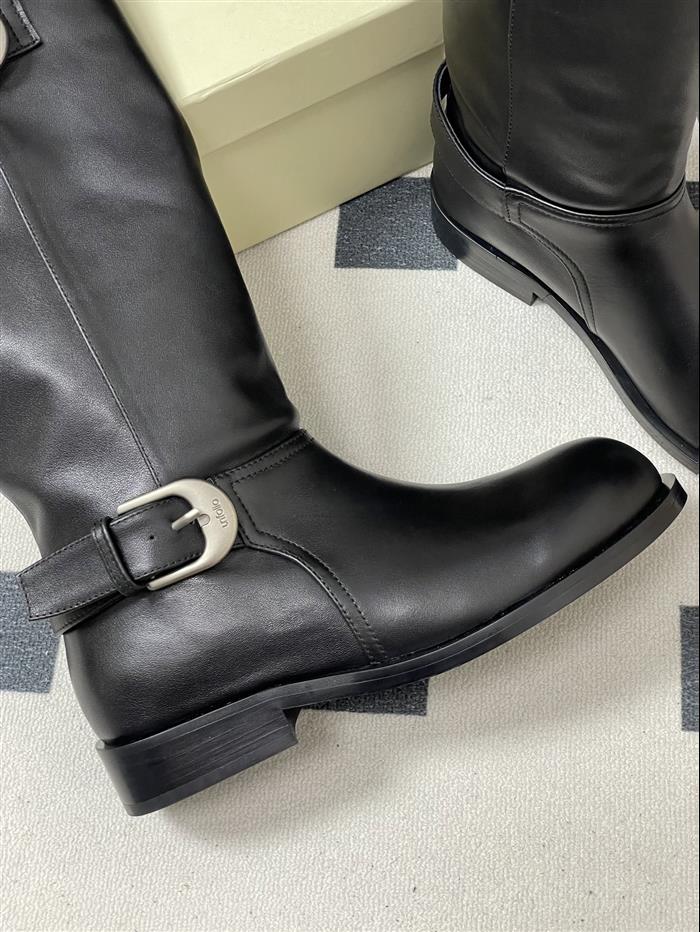 20251128175425251 390